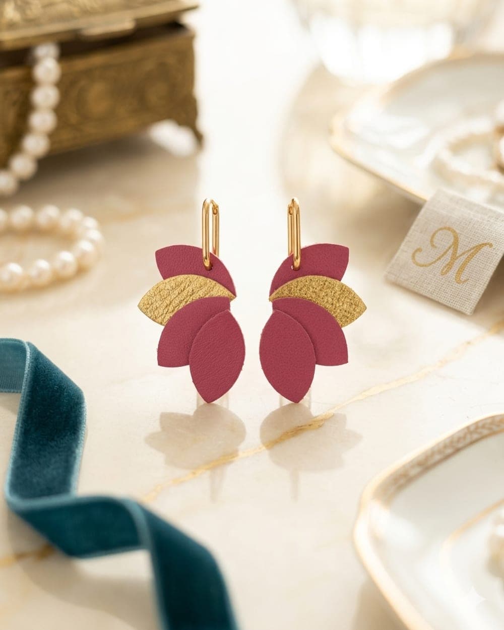 Boucles d'oreilles Feuillage — Bordeaux & Or